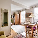Apartment For 2 People - Paris 18