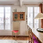 Apartment For 2 People - Paris 18